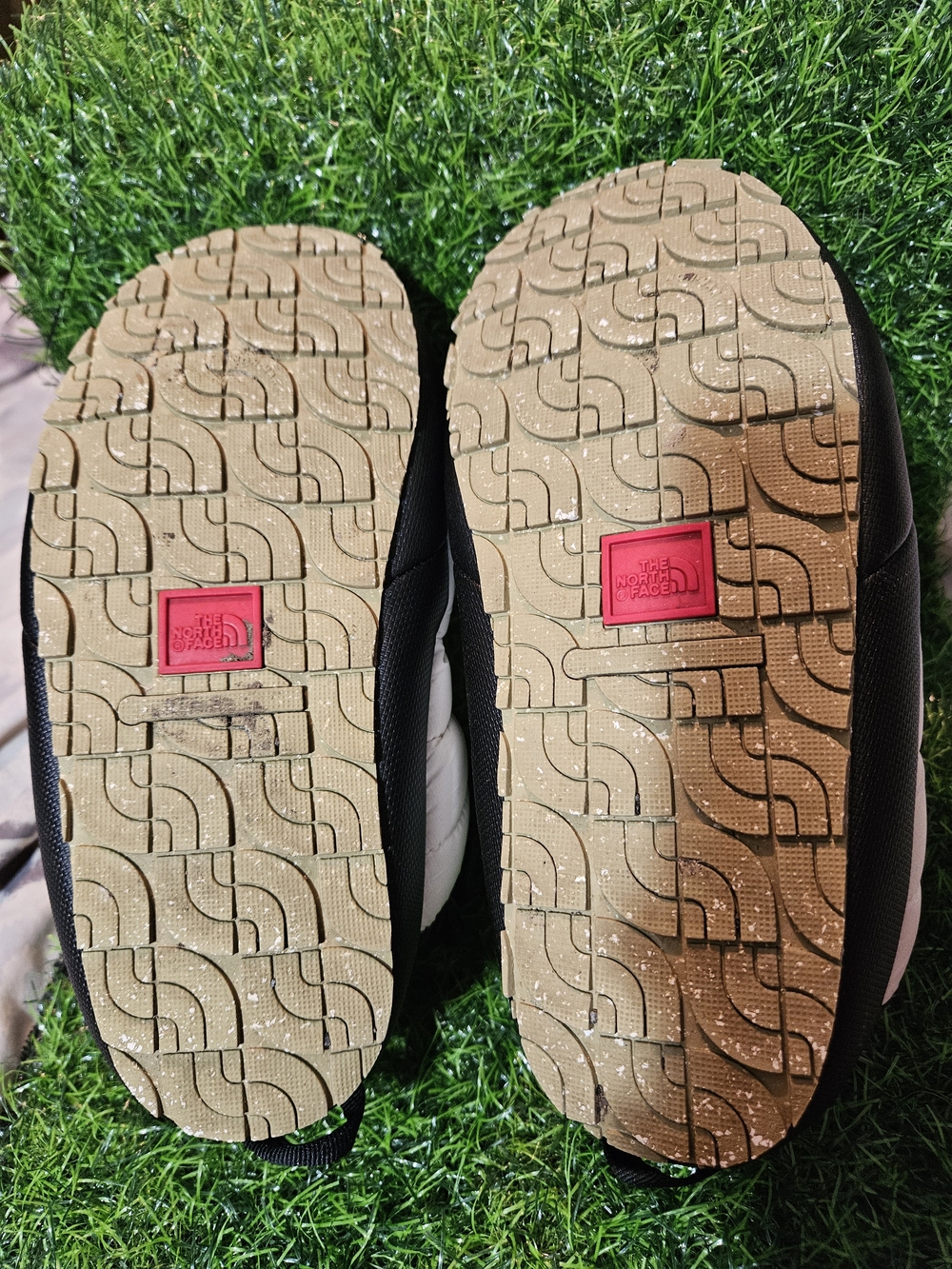 The North Face thermoball Womens White Insulated Slip-On Shoes - Picture 7 of 8